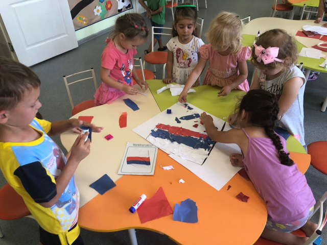 День Государственного флага Российской Федерации - МБДОУ детский сад «Морячок»